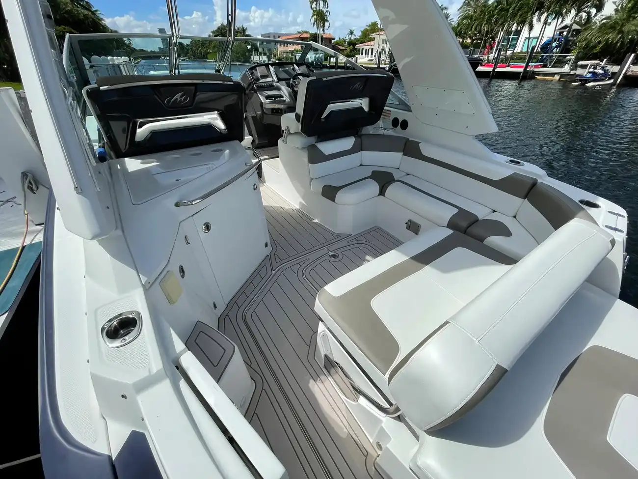 Thumbnail von Monterey 335 Sport Yacht Pura Vida