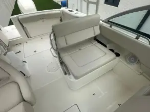 Thumbnail von Boston Whaler 230 Vantage