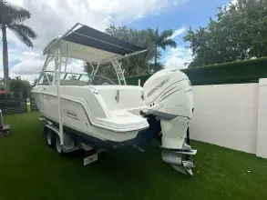 Thumbnail von Boston Whaler 230 Vantage
