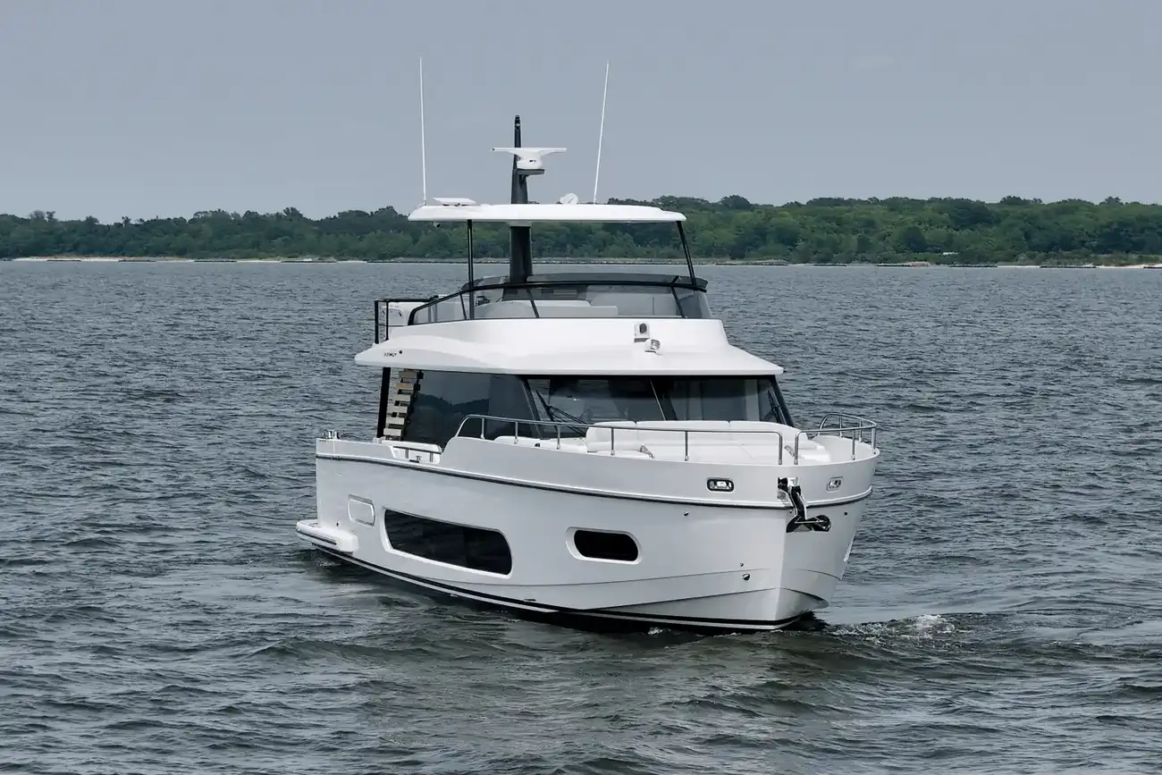 Thumbnail von Azimut 60