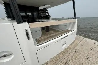 Thumbnail von Azimut 60