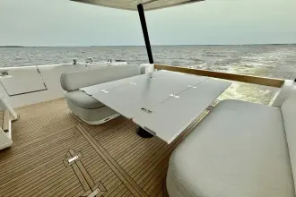 Thumbnail von Azimut 60