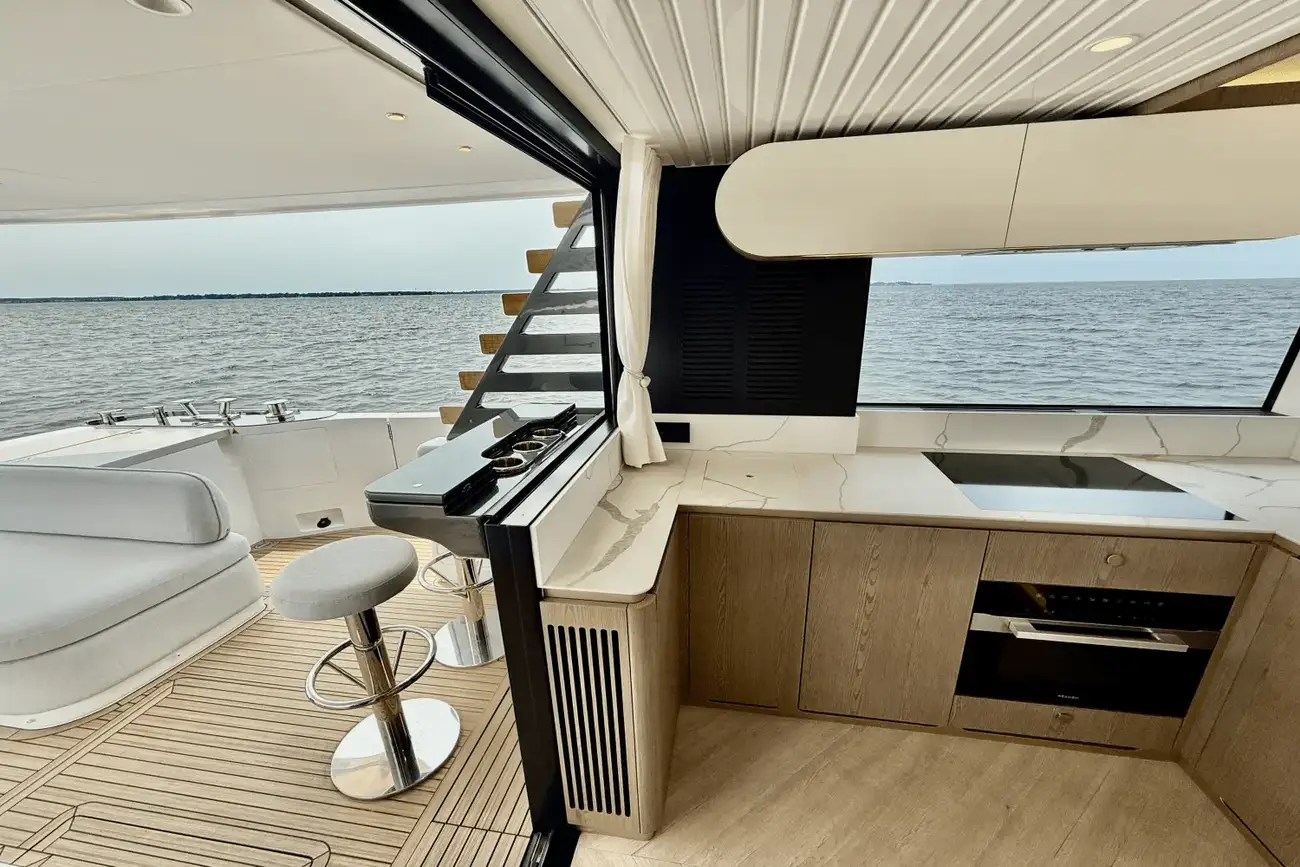 Thumbnail von Azimut 60