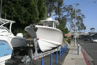Edgewater 325 CC