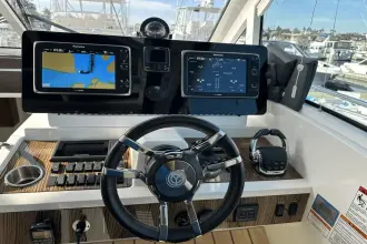 Thumbnail von Cruisers Yachts 48 Cantius