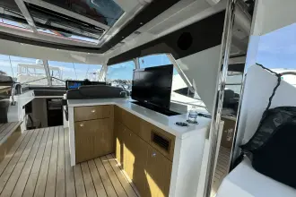 Thumbnail von Cruisers Yachts 48 Cantius