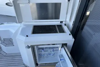 Thumbnail von Cruisers Yachts 48 Cantius