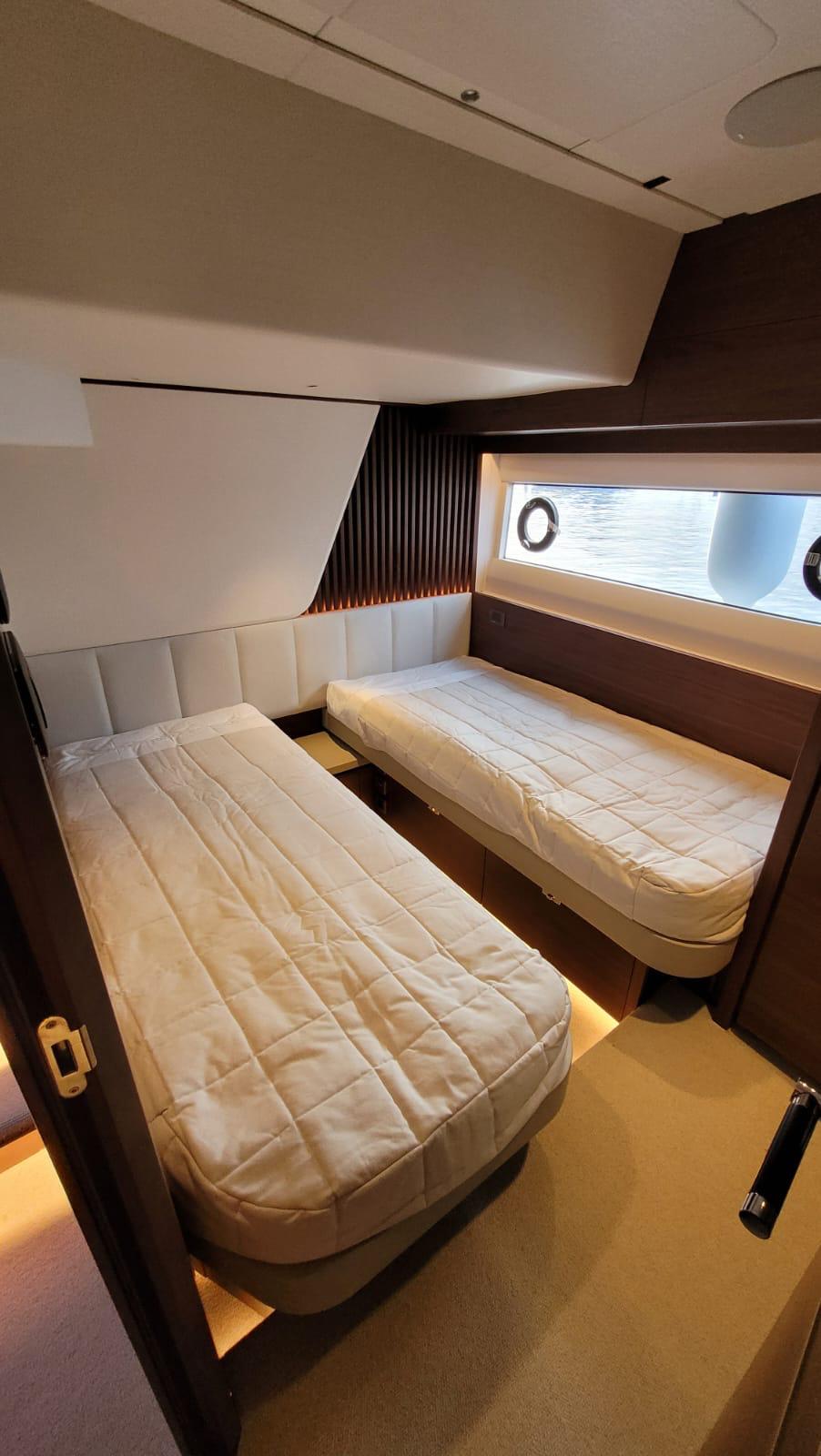 Thumbnail von Princesa Y72