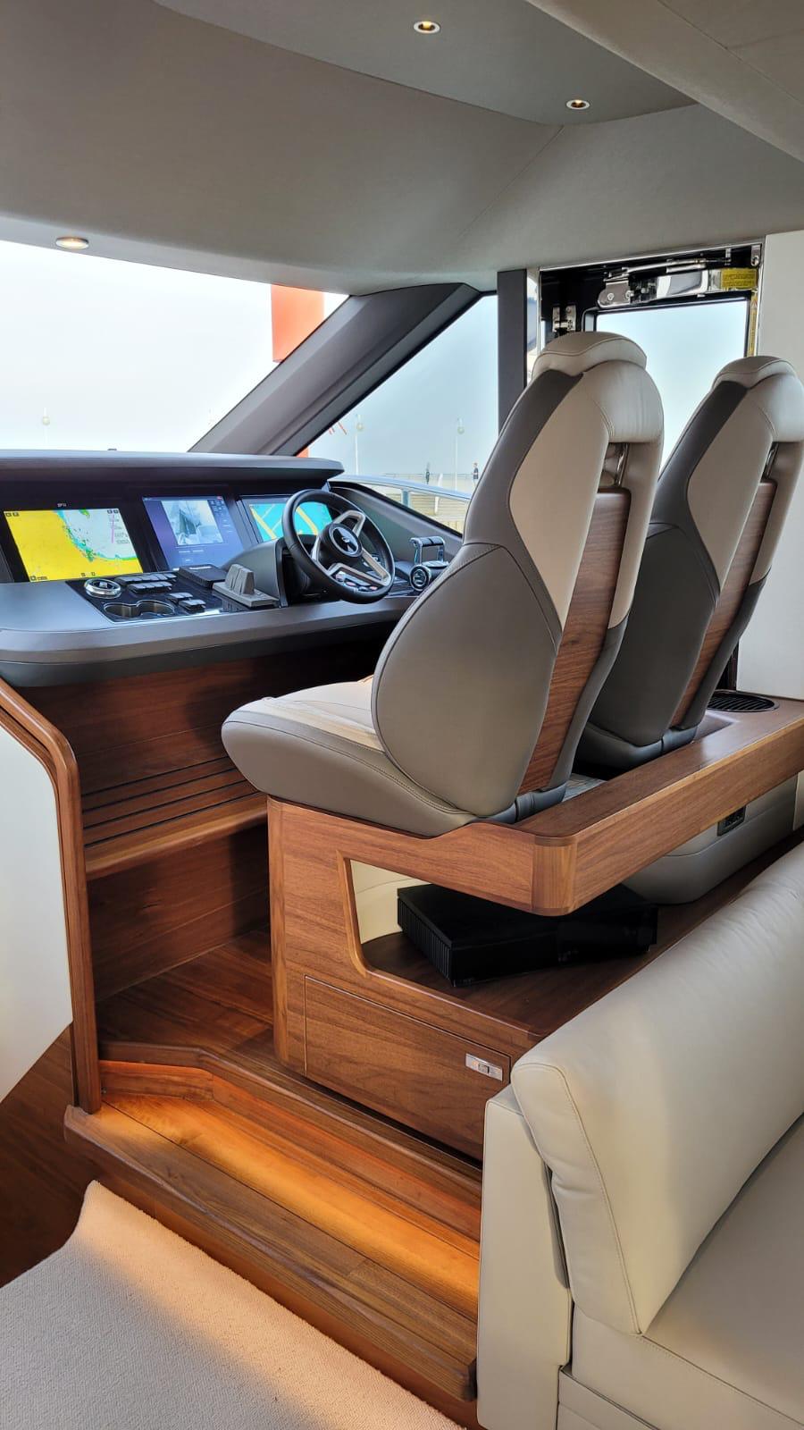 Thumbnail von Princesa Y72