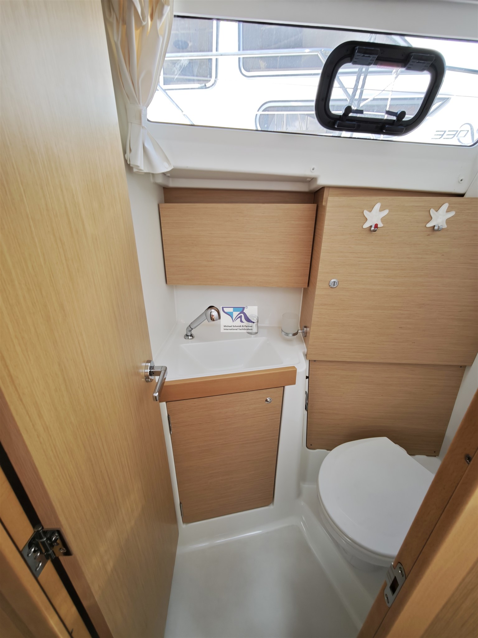 Thumbnail von Beneteau OCEANIS 35.1