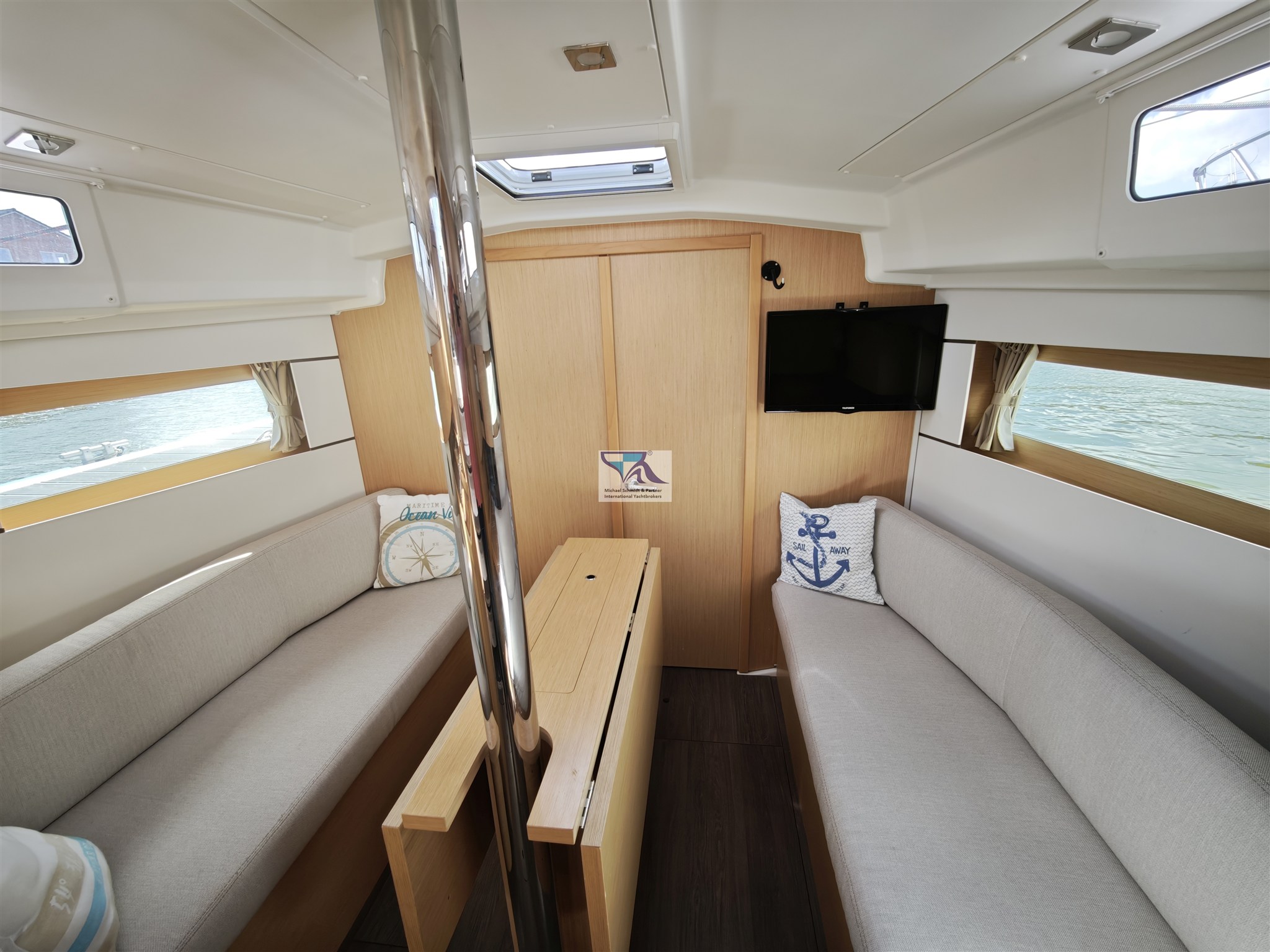 Thumbnail von Beneteau OCEANIS 35.1