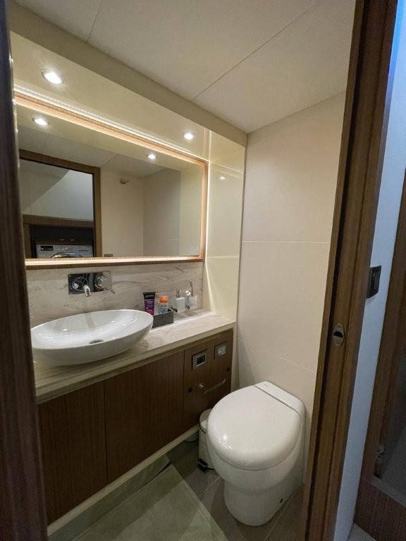 Thumbnail von Absolute 52