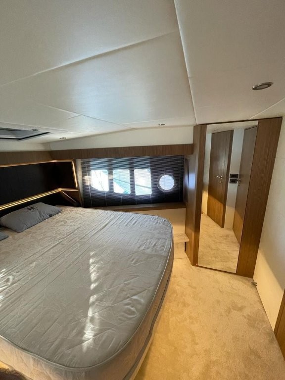 Thumbnail von Absolute 52