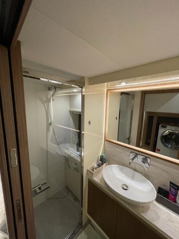 Thumbnail von Absolute 52