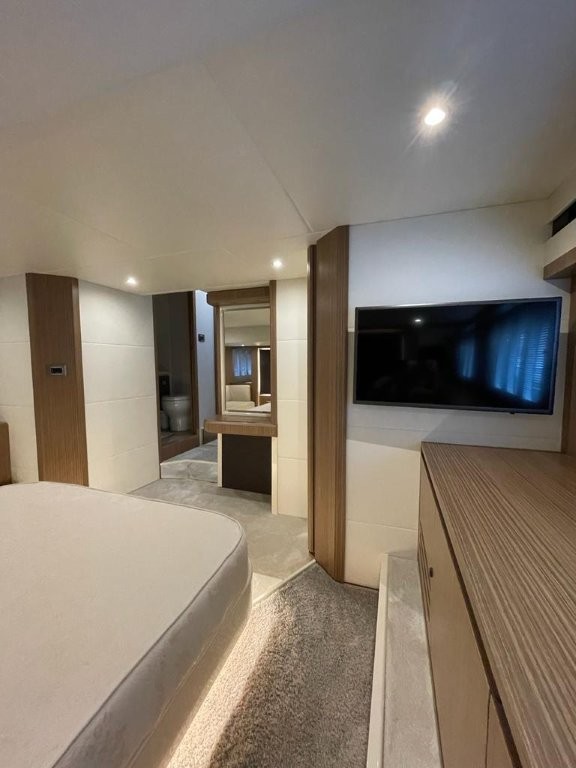 Thumbnail von Absolute 52