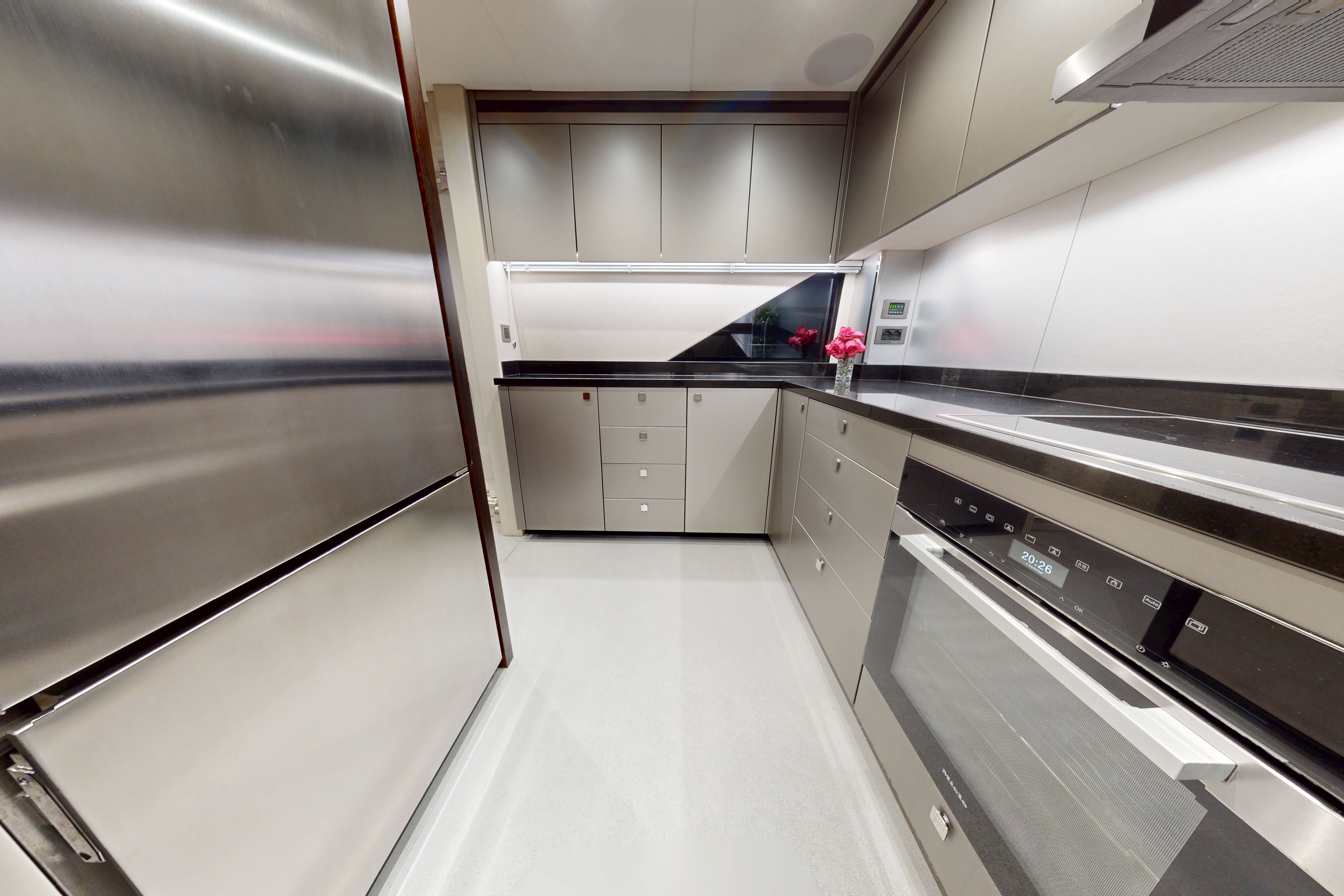 Thumbnail von Sunseeker 95 Yacht