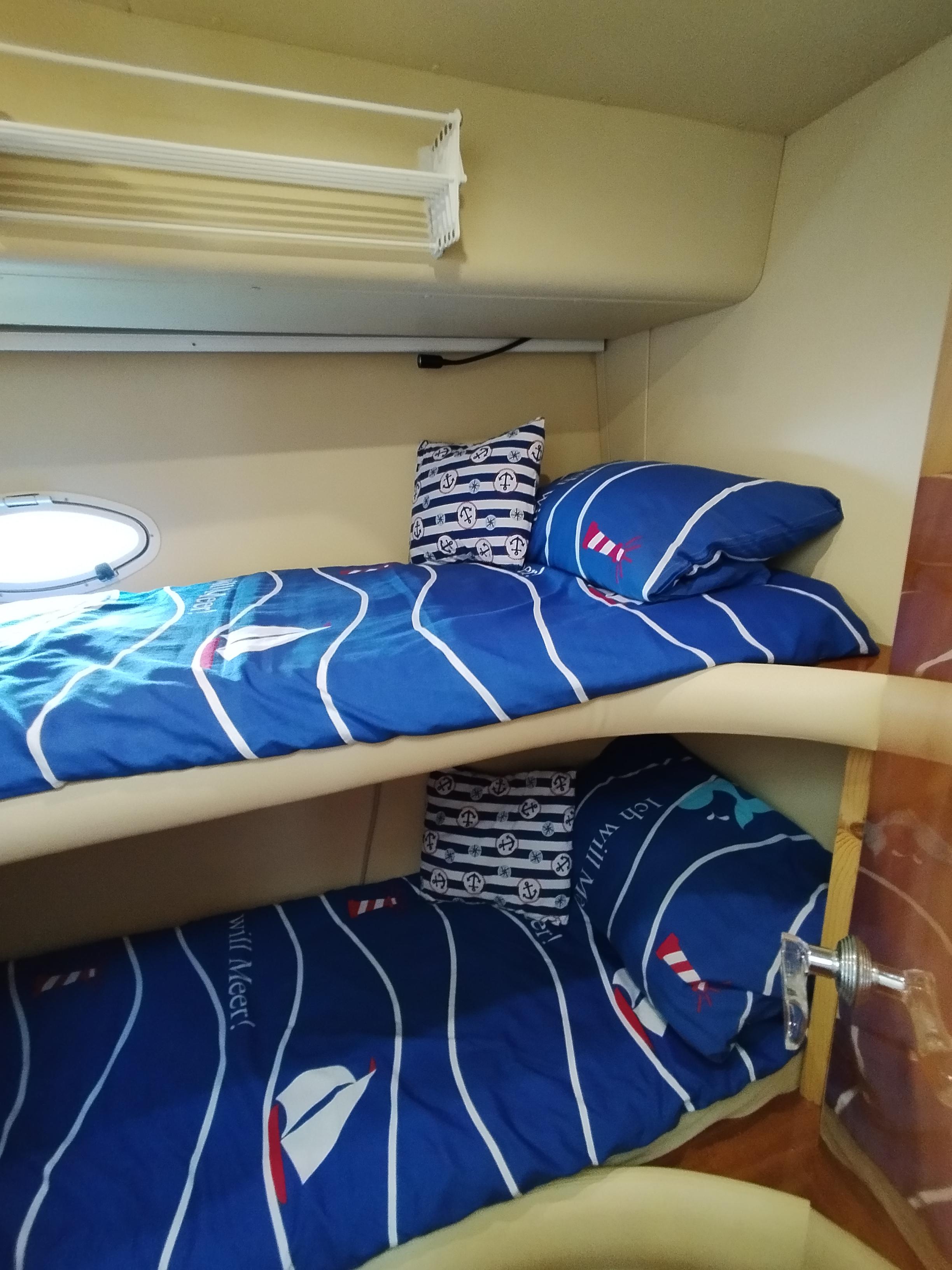 Thumbnail von Azimut 46