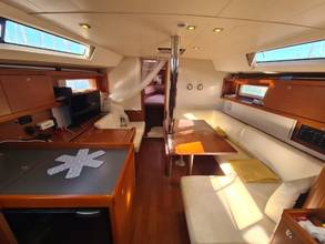 Thumbnail von Bénéteau Oceanis 41