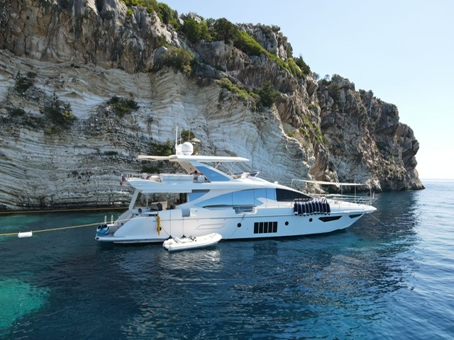 Azimut 80