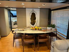 Thumbnail von Azimut 80