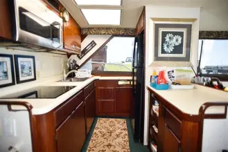 Thumbnail von Hatteras 55 Convertible