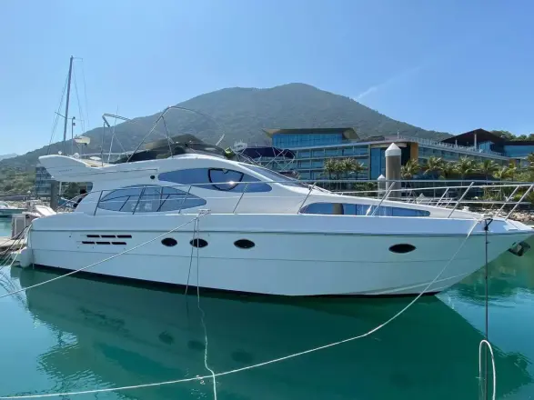 Azimut 46 9737430