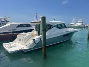 Thumbnail von Tiara Yachts 44 Coupe B.u.B.