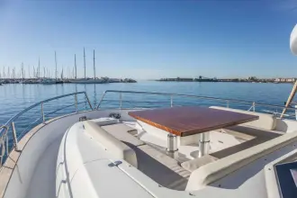 Thumbnail von Azimut Magellano 53