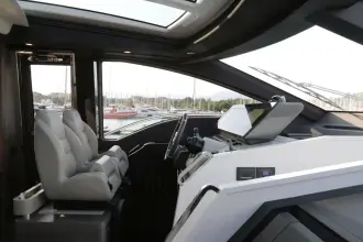 Thumbnail von Azimut S8