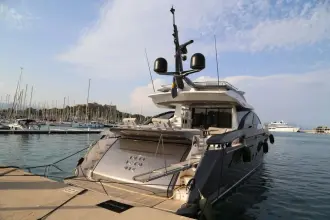 Thumbnail von Azimut S8