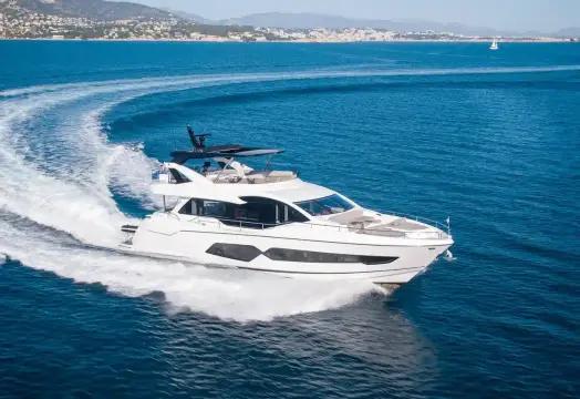 Sunseeker 76 Yacht D