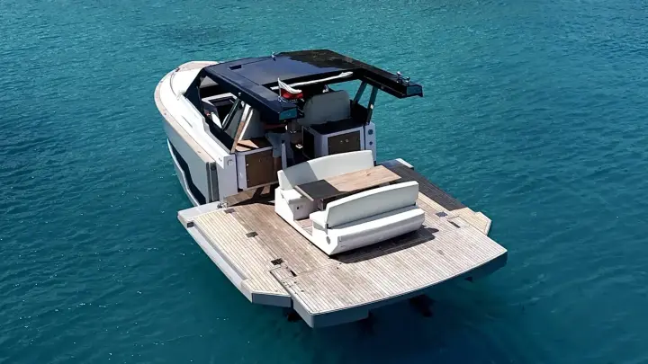 Vi Yachts Q4