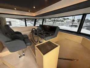 Thumbnail von Beneteau Grand Trawler 62