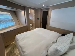Thumbnail von Beneteau Grand Trawler 62