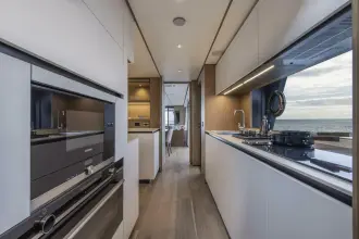 Thumbnail von Ferretti Yachts 1000 EPIC