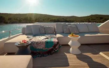 Thumbnail von Ferretti Yachts 95 DAMARI