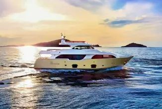 Custom Line Navetta 26 Crescendo GIADA