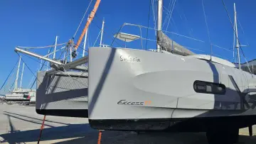 Beneteau Excess 11