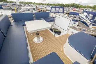 Thumbnail von Delphia 11 Flylounge Mardis Gras (retained by vendor)