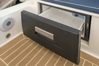 Thumbnail von Delphia 11 Flylounge Mardis Gras (retained by vendor)