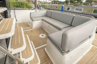 Thumbnail von Delphia 11 Flylounge Mardis Gras (retained by vendor)