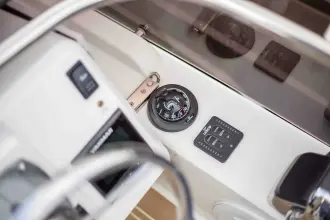 Thumbnail von Delphia 11 Flylounge Mardis Gras (retained by vendor)