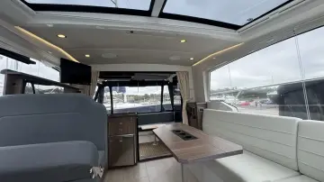 Thumbnail von Sealine C330 Lelia