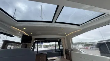 Thumbnail von Sealine C330 Lelia