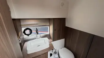 Thumbnail von Sealine C330 Lelia