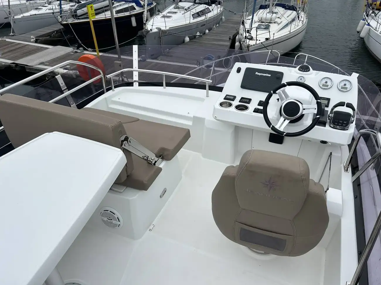 Thumbnail von Jeanneau Velasco 37F