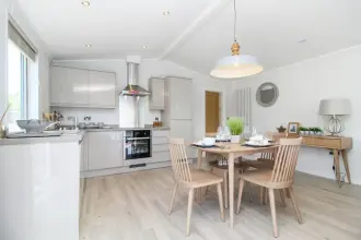 Thumbnail von Prestige Floating Home Floating Home at Priory Marina