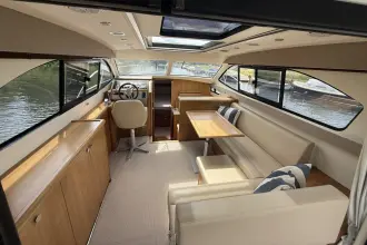 Thumbnail von Haines 32 Sedan Third Half