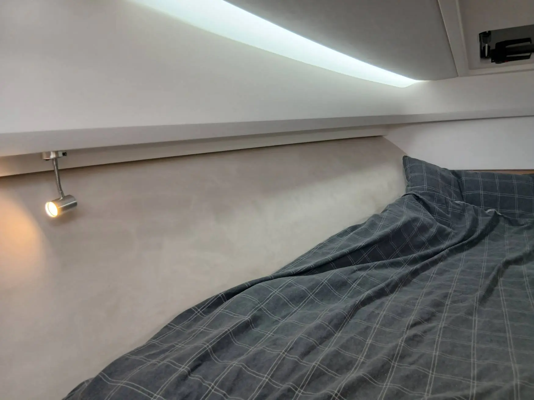 Thumbnail von Nimbus W9 True Colours