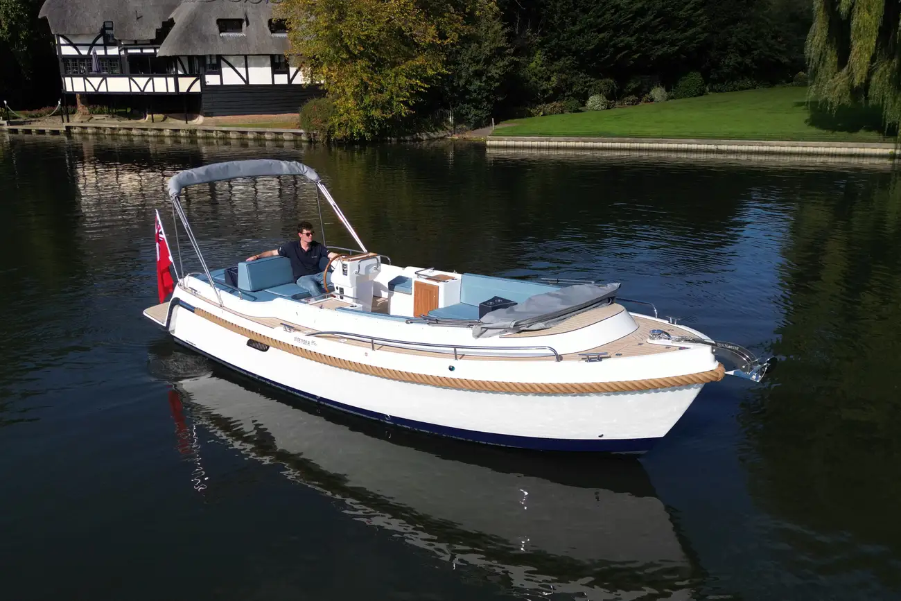Interboat Intender 850